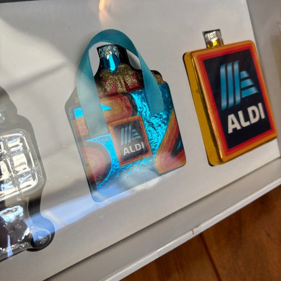 Aldi Finds Merry Moments Glass Ornaments 3 Pack Aisle of Shame, NIB - Picture 8 of 11